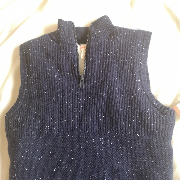 Boys knit vest - Picture 3 of 4